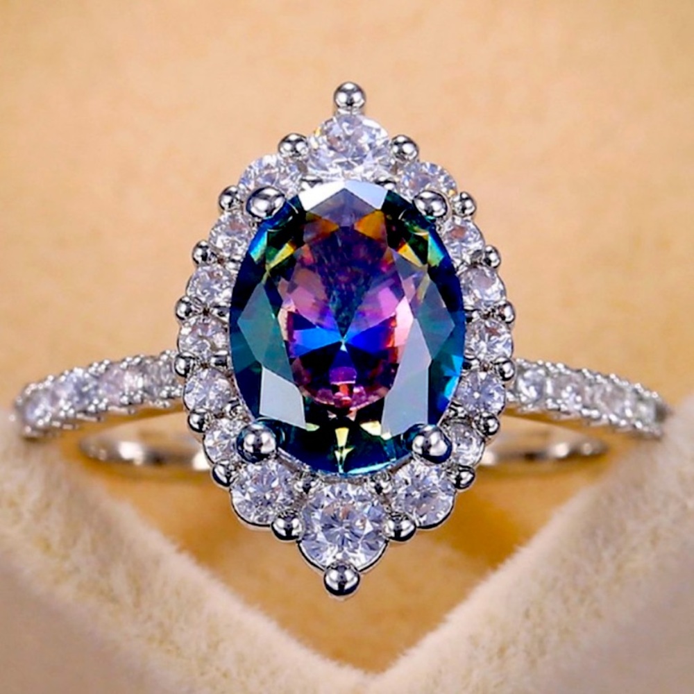 💍 925 STERLING SILVER MYSTIC
TOPAZ HALO RING 💍